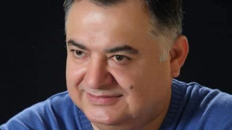 الفنان العراقي فتح الله أحمد